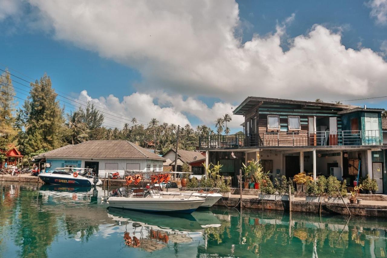 Baan Rabieng Talay Homestayบ้านระเบียงทะเล โฮมสเตย์เกาะกูด Ko Kut Zewnętrze zdjęcie